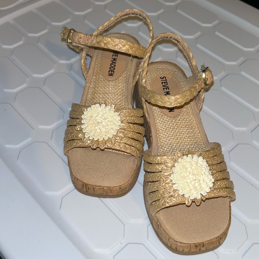 Steve Madden girls size 13 new without tags wedge heel 3 inches